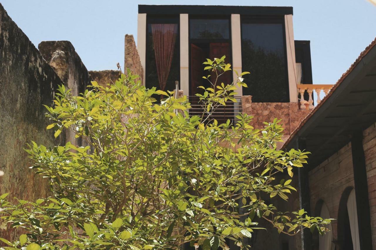 Coqui Coqui Casa De Los Santos Izamal - The Only One Suite Collection Bagian luar foto